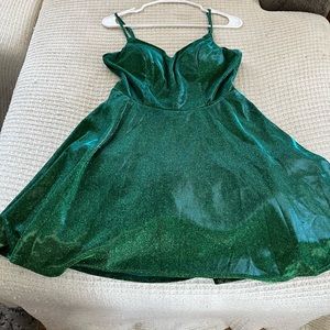 Gorgeous Emerald Green Dress